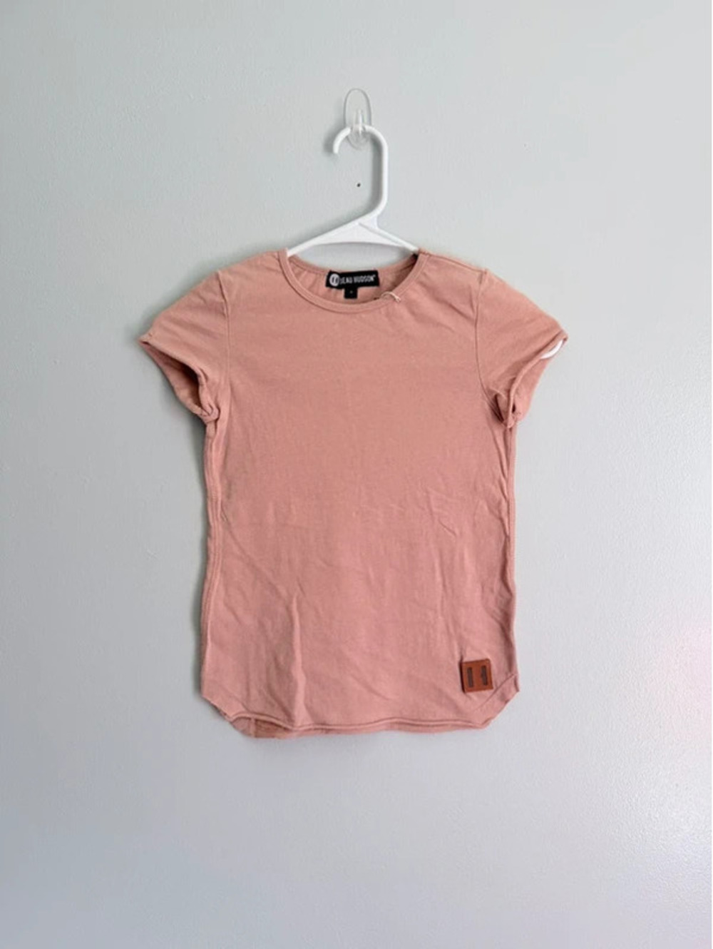 Beau Hudson Beige / Pinkish Basic Tee Size 4